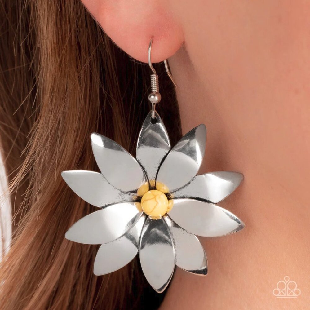 Paparazzi Jewelry Accessories - Pinwheel Prairies - Yellow Earrings - Vintage